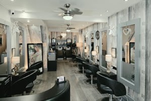 Tiga Hair Spa place picture